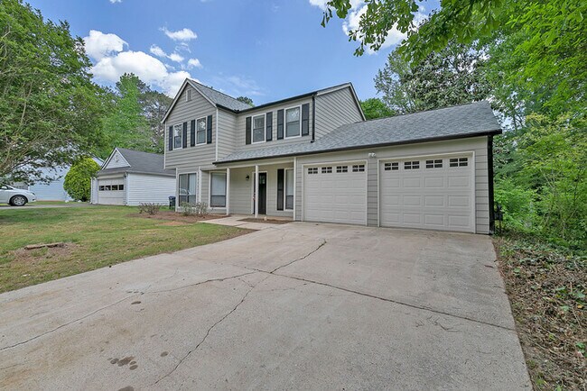 Building Photo - 1250 Della Way