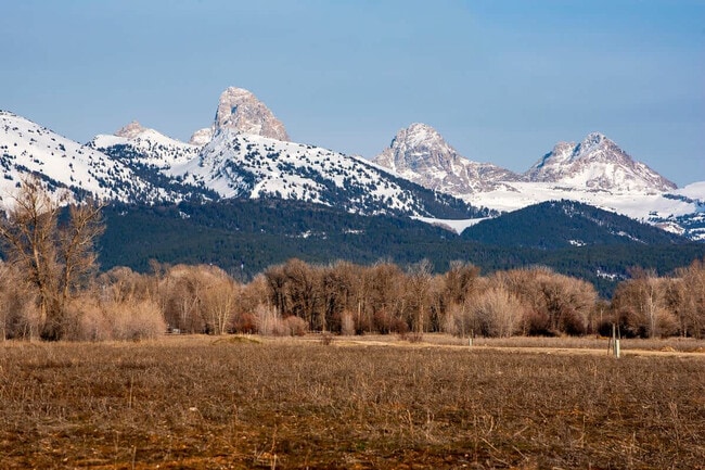 Building Photo - 477 Granite Basin Loop
