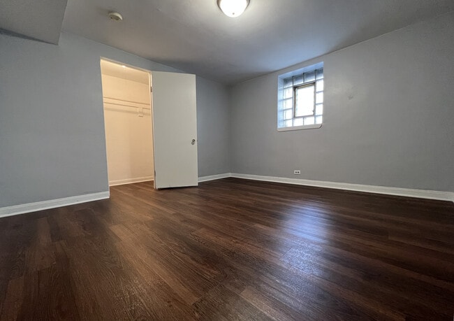 Foto del edificio - 4538 N Christiana Ave