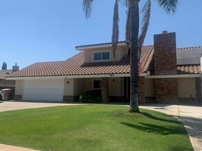 Building Photo - 4605 Christmas Tree Ln