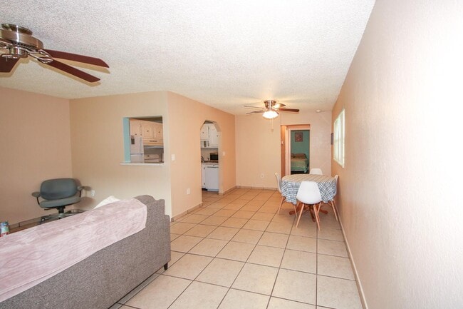 Foto del edificio - 11824 Bayonet Ln