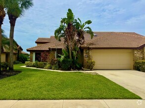 Building Photo - 8081 Cassia Dr