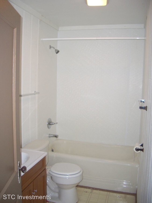 Foto del edificio - 2 br, 1 bath House - 1021 E. Jefferson