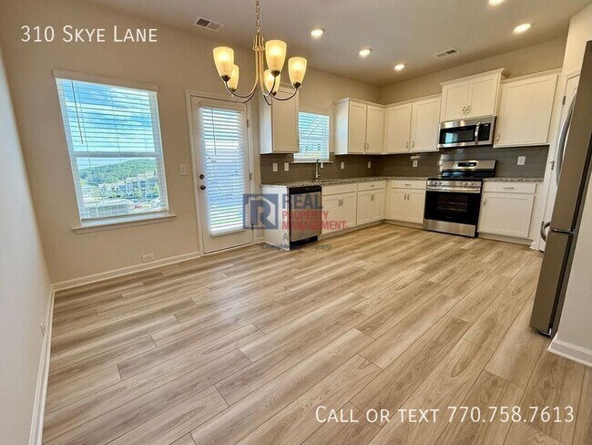 Foto del edificio - 310 Skye Ln
