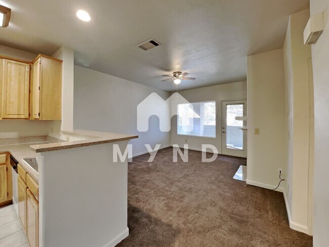 Foto del edificio - 900 S Meadows Pkwy Apt 822