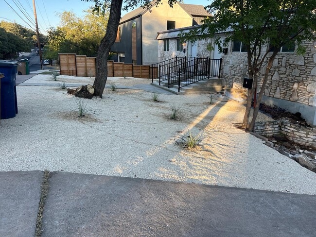 Building Photo - 3305 Clawson Rd