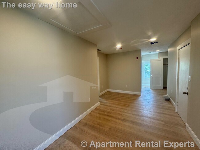 Foto del edificio - 72-74 Washington St Unit #8