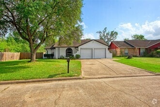 Building Photo - 7027 Log Hollow Dr