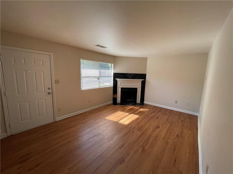 Foto del edificio - 1108 Cousins Rd