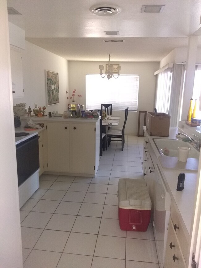 Kitchen -- Dining Room - 80095 Palm Circle Dr