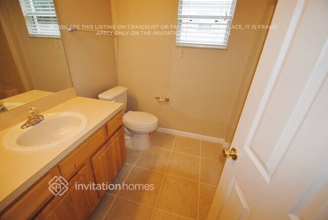 Foto del edificio - 491 Basking Ridge Ct