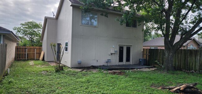 Building Photo - 7303 Prairie Village Dr