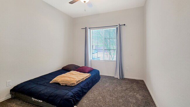 Foto del edificio - Like new home! Pristine condition!