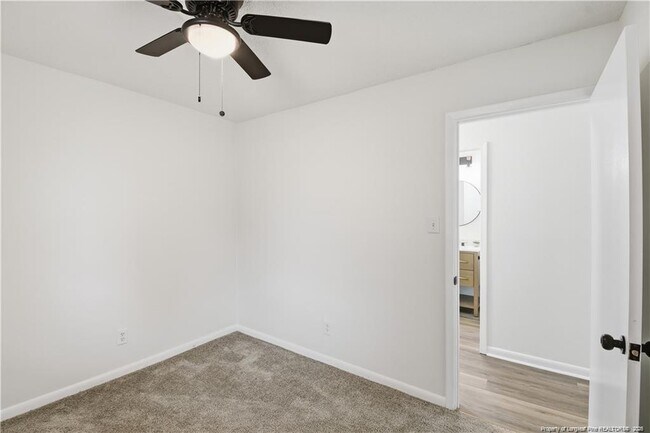 Building Photo - 1110 Barwin Dr