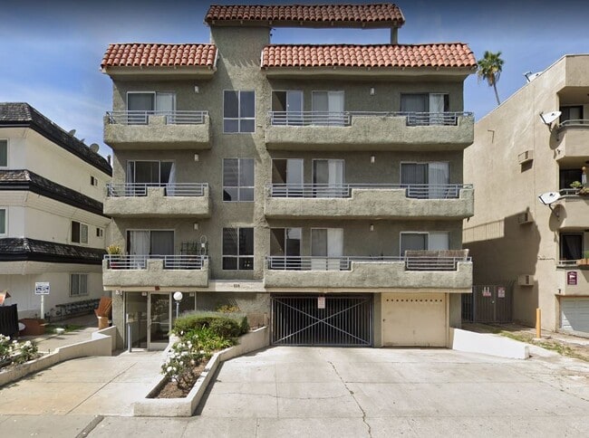 Building Photo - 509 S Hobart Blvd