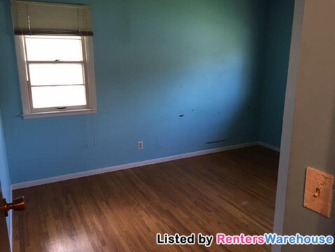 Foto del edificio - 10937 Foley Blvd NW