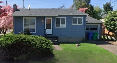 Building Photo - 5535 SE 18th Ave Building Photo - 5535 SE 18th Ave