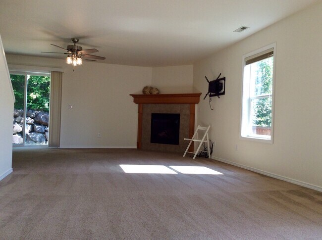 Building Photo - 21438 SE 298th Pl