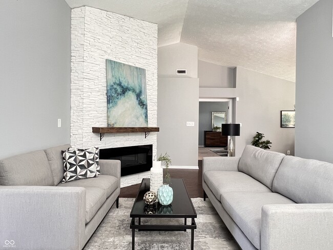 Building Photo - 10779 Park Vista Ct