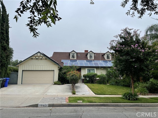 Primary Photo - 3667 Broadmoor Blvd N