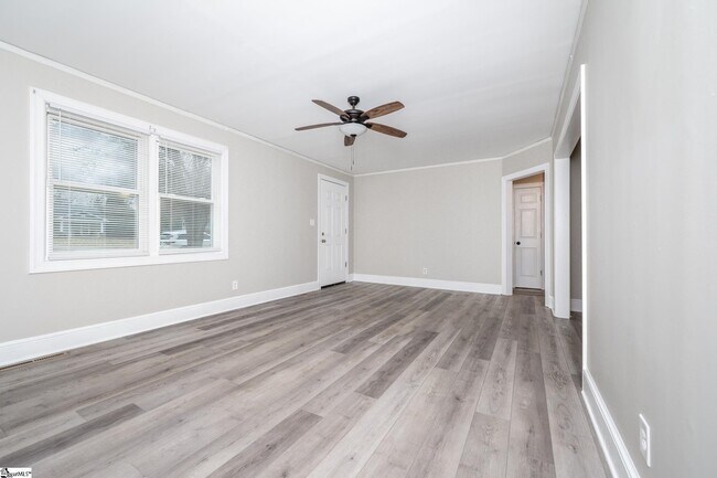 Building Photo - 210 S Cleveland Park Dr