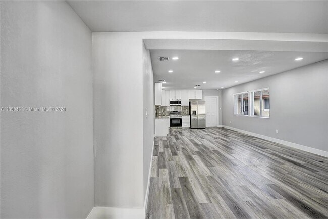 Foto del edificio - 2238 Thomas St
