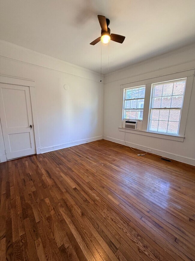 Foto del edificio - 412 Morgan Ave