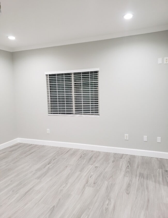 14x17 room - 15117 S Normandie Ave