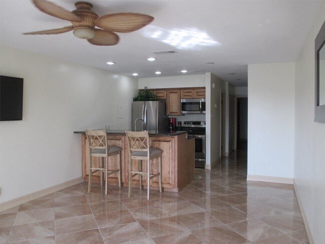 Building Photo - 15426 Fortuna Bay Dr