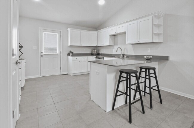 Foto del edificio - 3117 W 82nd Pl