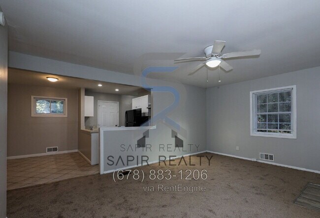 Building Photo - 3539 Tulip Dr