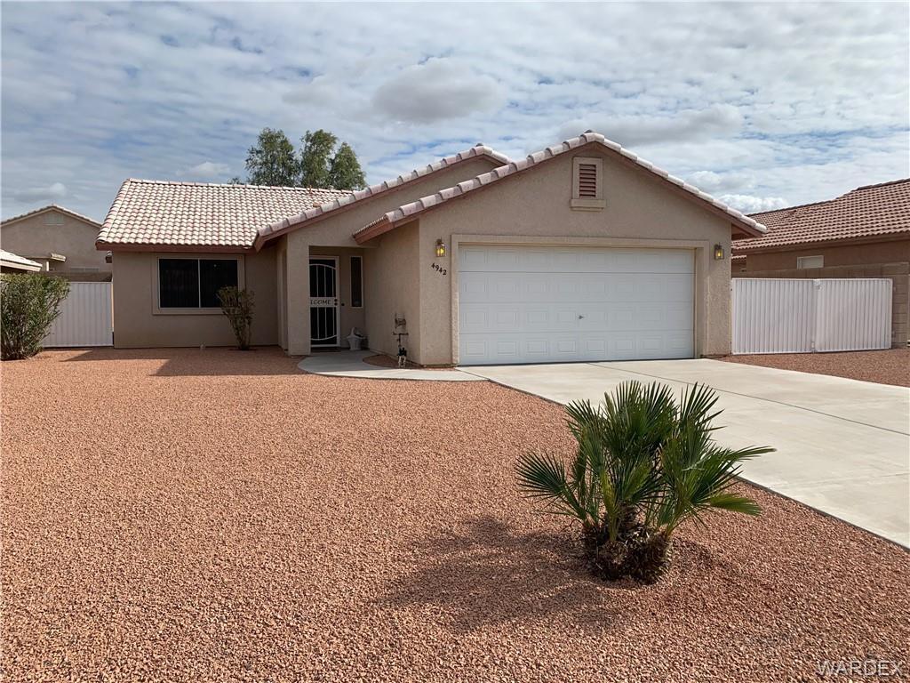 Primary Photo - 4942 S Rinaldi Dr