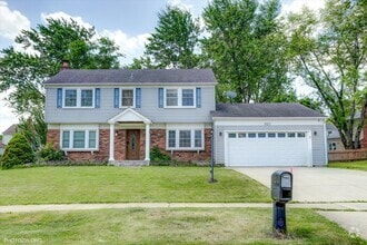 Building Photo - 950 Belmar Ln