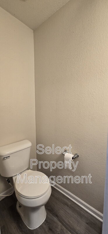 Foto del edificio - 5446 Evard Rd