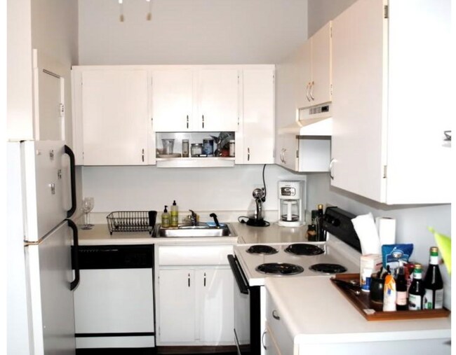 Building Photo - 95 Mt Vernon St