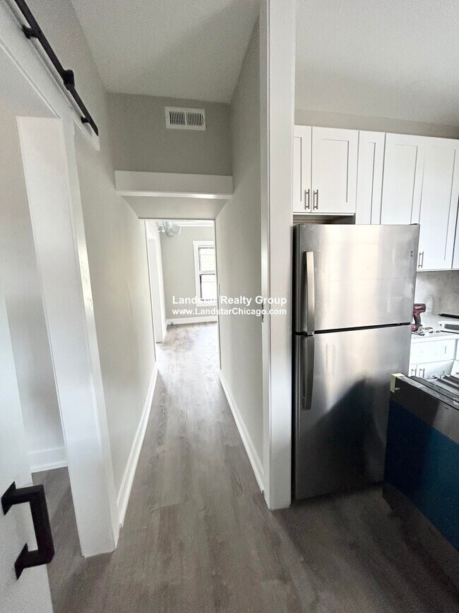 Foto del edificio - 6523 N Newgard Ave