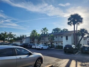 Building Photo - 2962 Plaza Terrace Dr