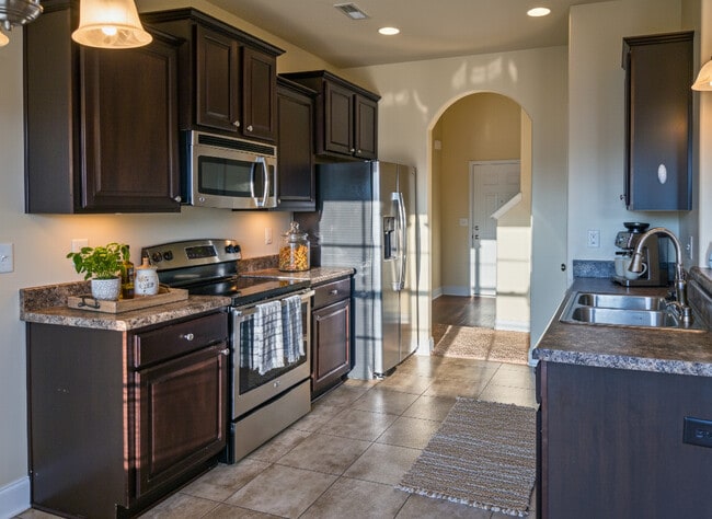 Building Photo - 112 Joe Fletcher Dr