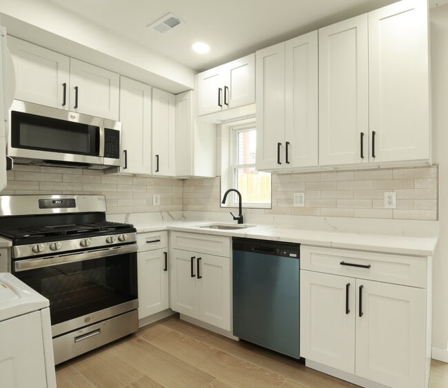 Building Photo - Welcome Home!