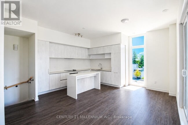 Building Photo - 12 David Eyer Rd