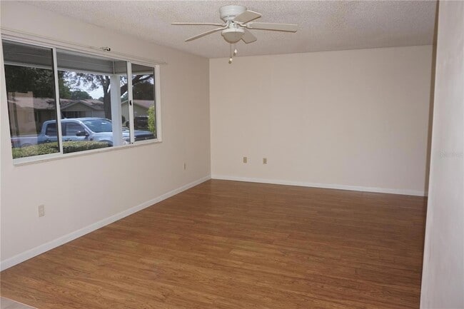 Building Photo - 10961 SW 84th Ave