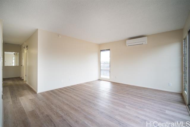 Building Photo - 1521 Hooli Cir