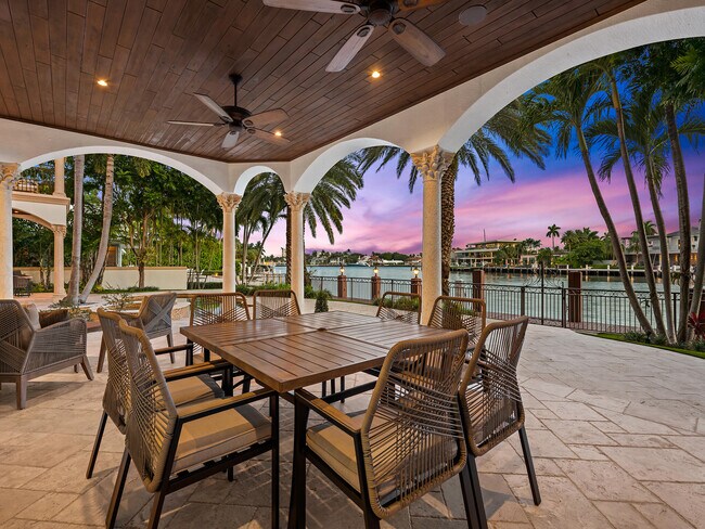 Foto del edificio - 639 Middle River Dr