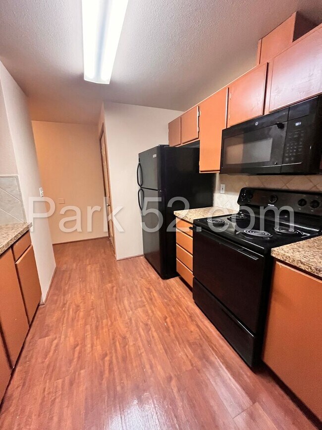 Foto del edificio - Puyallup Area 2 Bedroom 2nd Floor Apartment