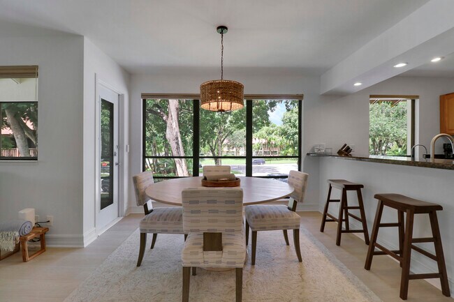 Building Photo - 606 Brackenwood Cove
