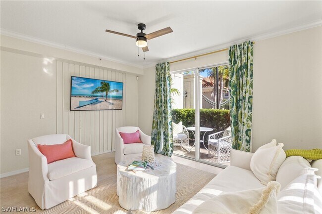 Foto del edificio - 8560 Violeta St