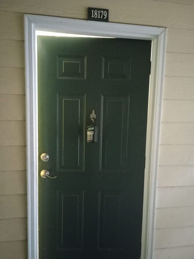 Photo - Equestrian Parc with Garage! Apartment