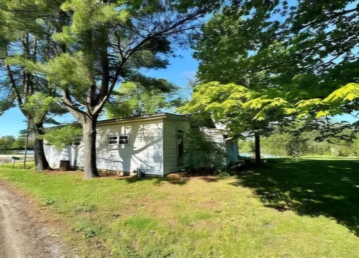 Primary Photo - 3309 E Lake Paradise Rd