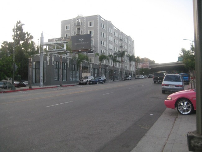 Building Photo - Whitley House Apartments