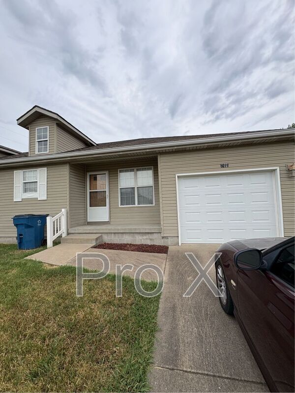 Building Photo - 2913 Santa Fe Dr
